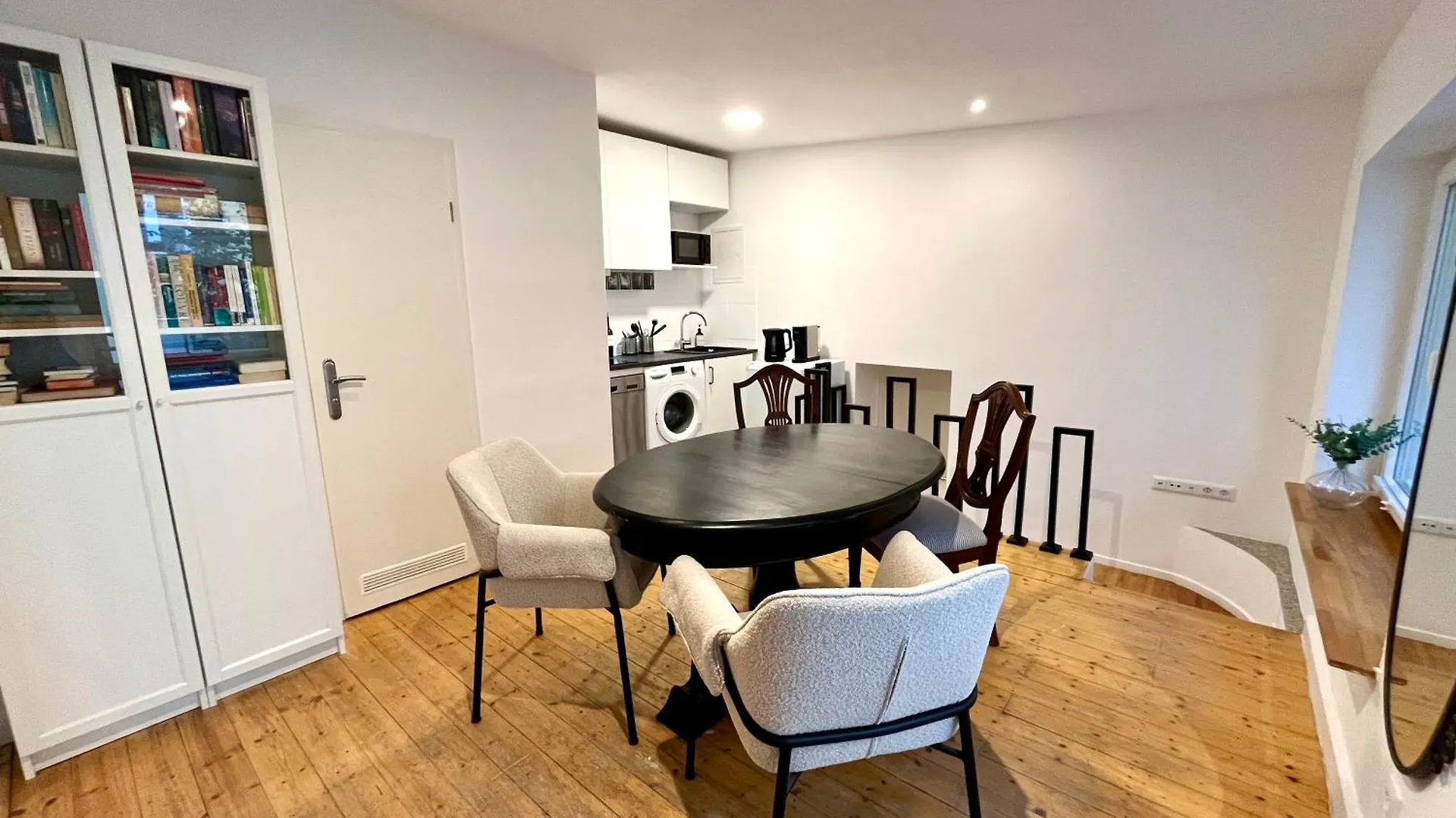 Big Apartment Koeln Center No Party Германия