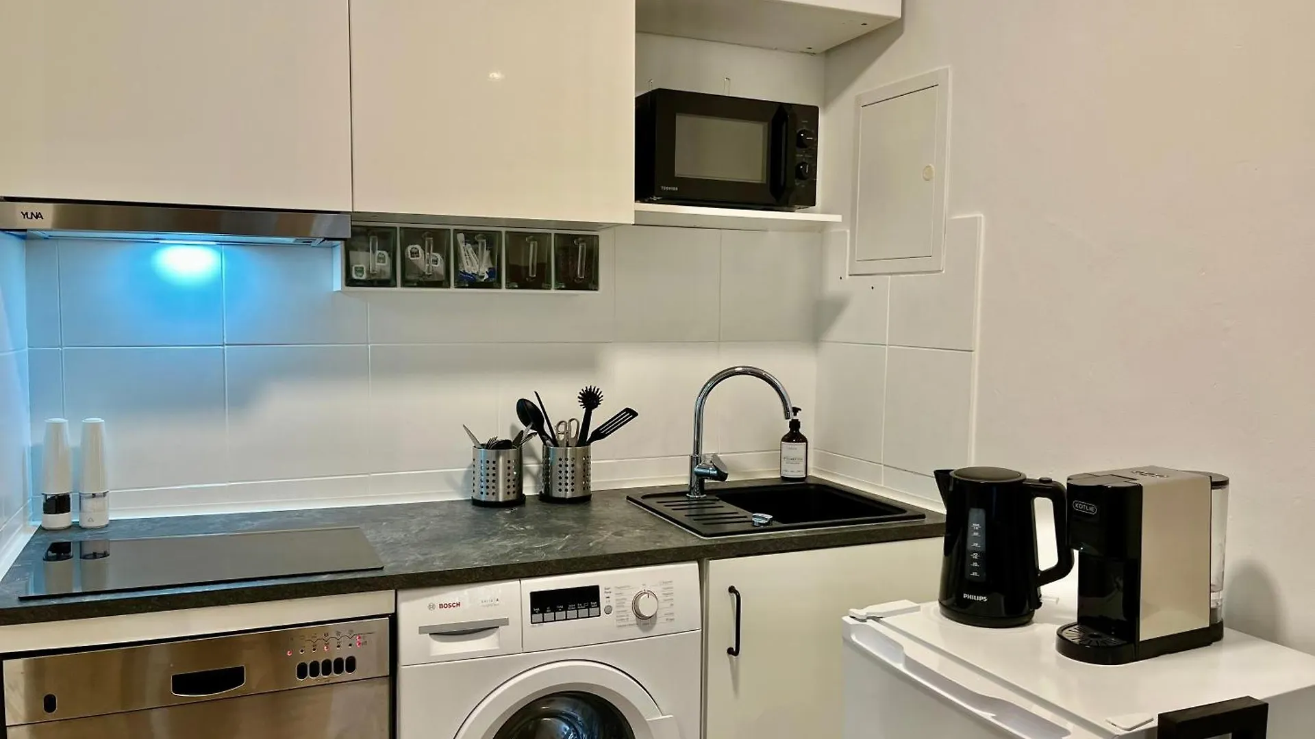 Big Apartment Koeln Center No Party